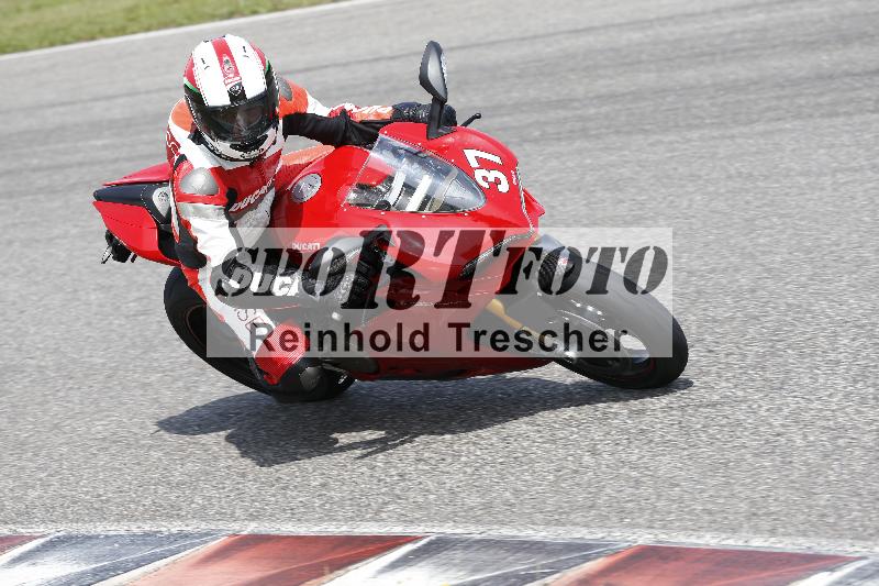 /27 12.06.2025 Ducati Schweiz Trackday Warmup  ADR/gruen-vert/37